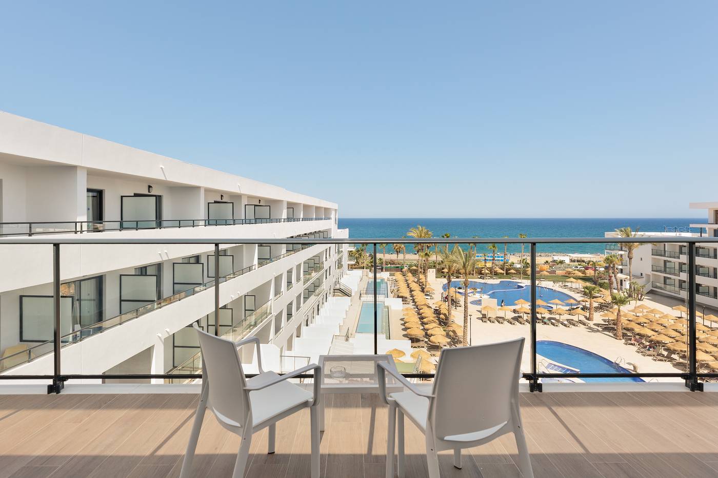 Best-Oasis-Tropical-Room-25