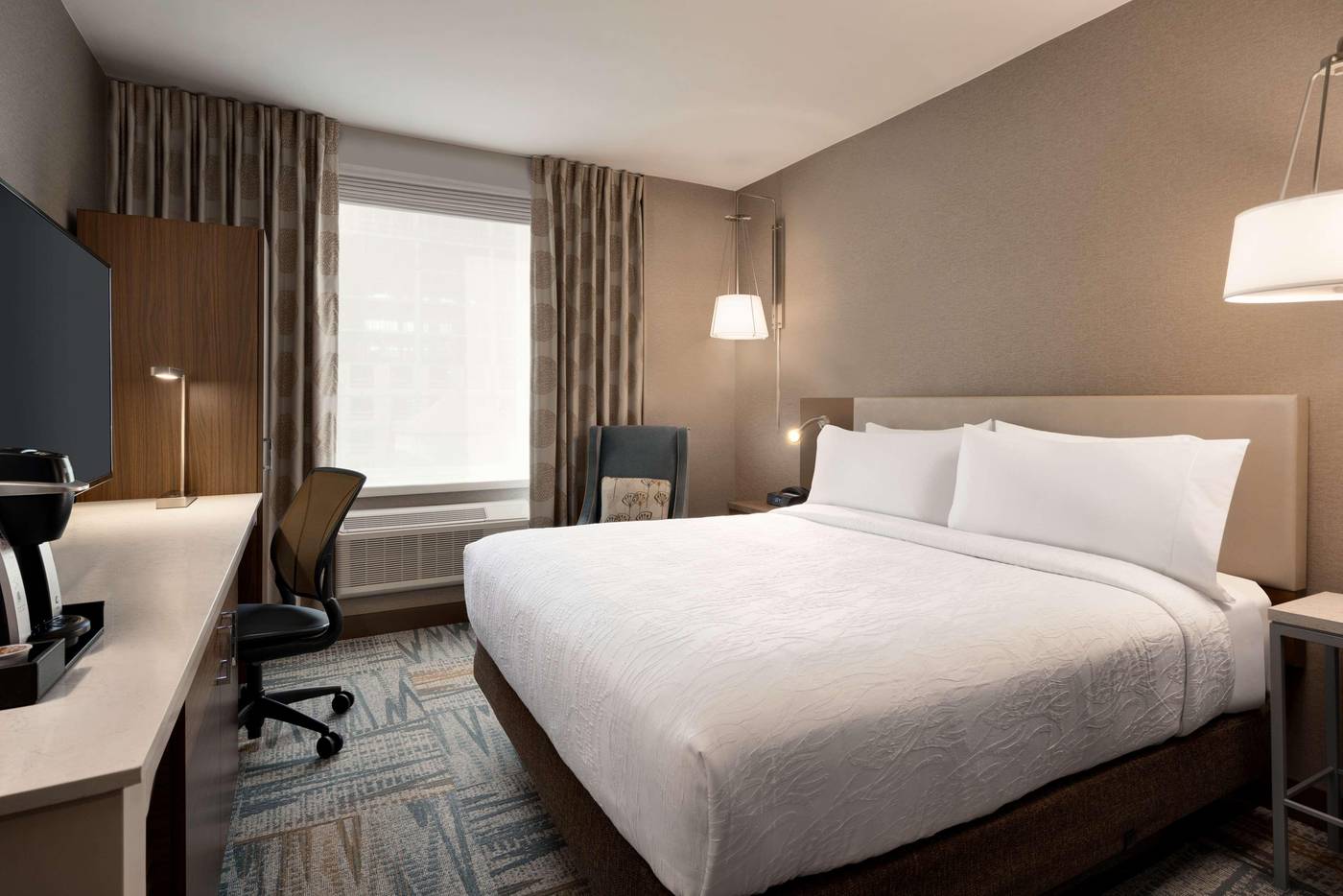 Hilton-Garden-Inn-Times-Square-South--West-37th-st-Room-17