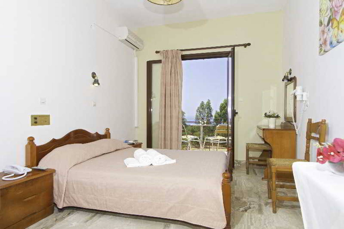 Karavados-Beach-Room-39