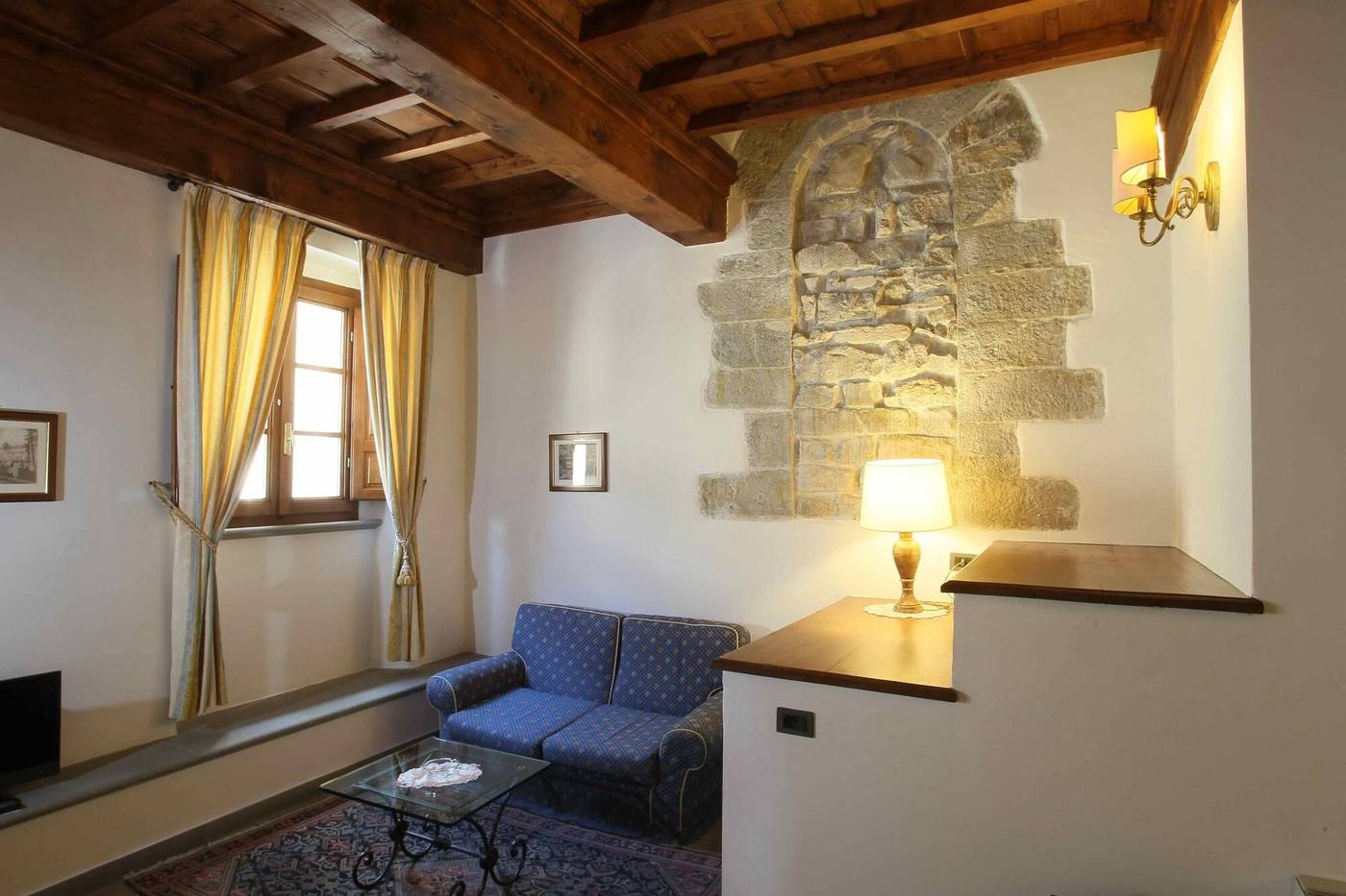 Palazzo-Squarcialupi-Room-14