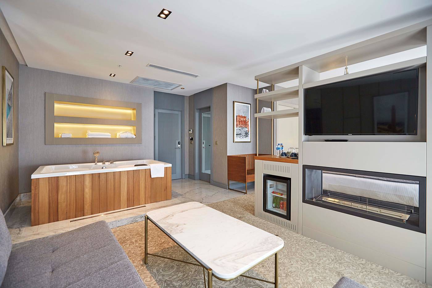 The-Hubi-Hotel-Room-21