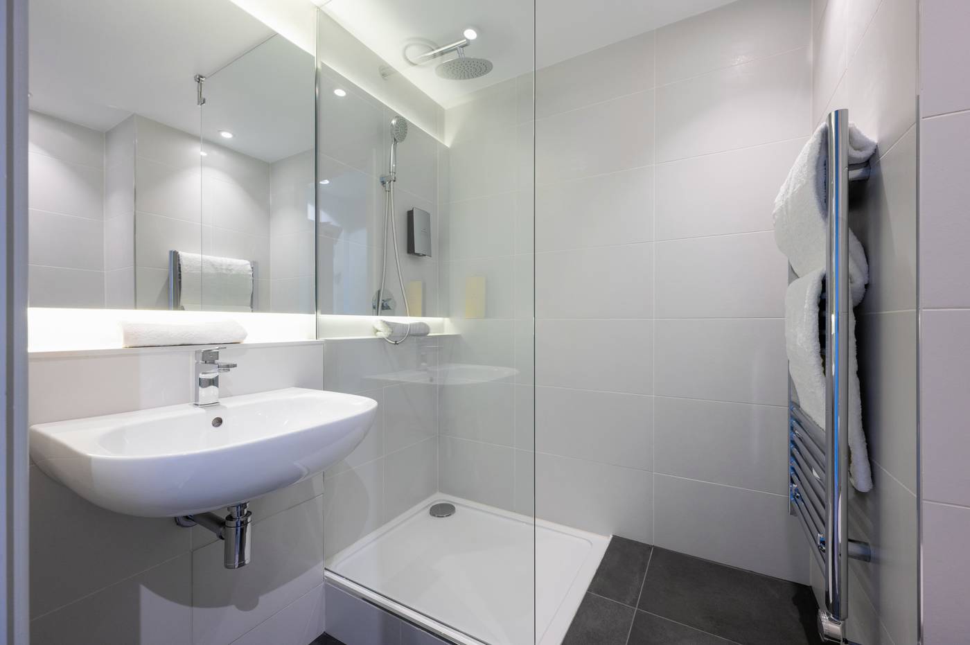 Staycity-Aparthotels-City-Quay-General-view-48