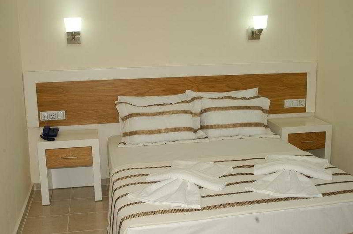 Diana-Suite-Hotel-Room-10