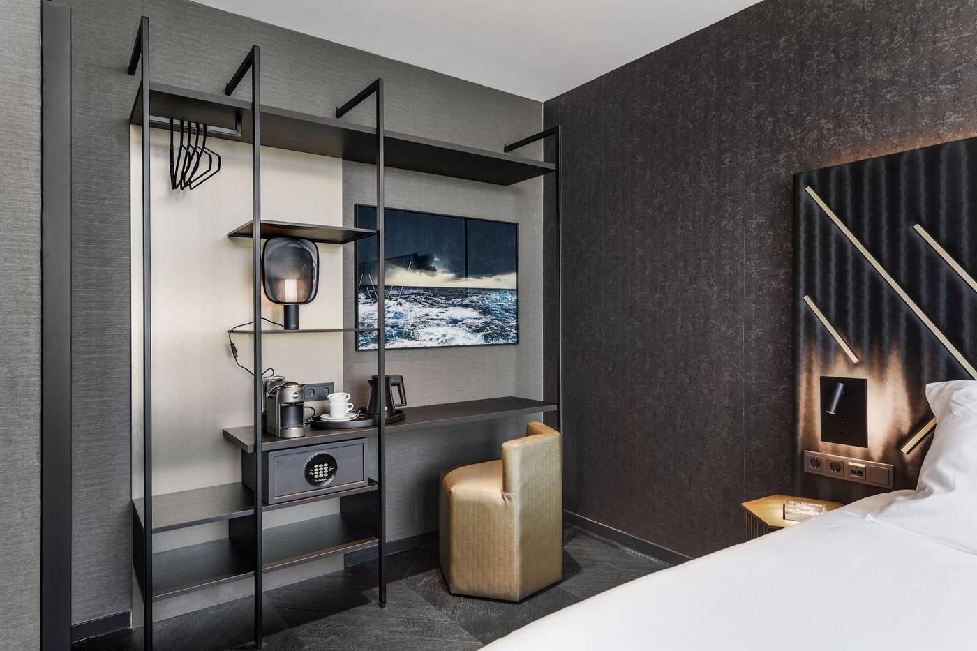 Le Marin Boutique Hotel-Netherlands-Rotterdam-Room-10