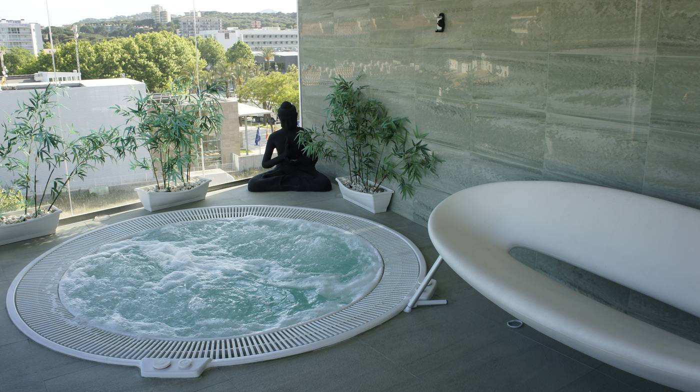 Pinar-del-Mar-Pool-38