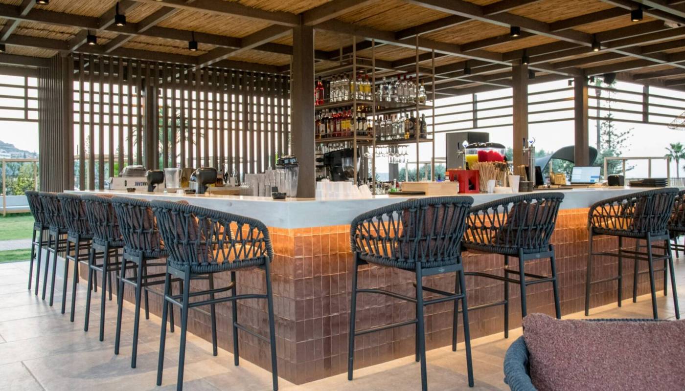 King-Minos-Retreat-Resort---Spa-Bar-61