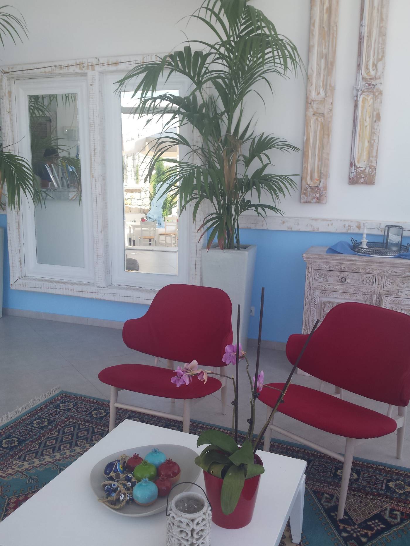 Kouros-Home---Adults-Only--16---Lobby-47