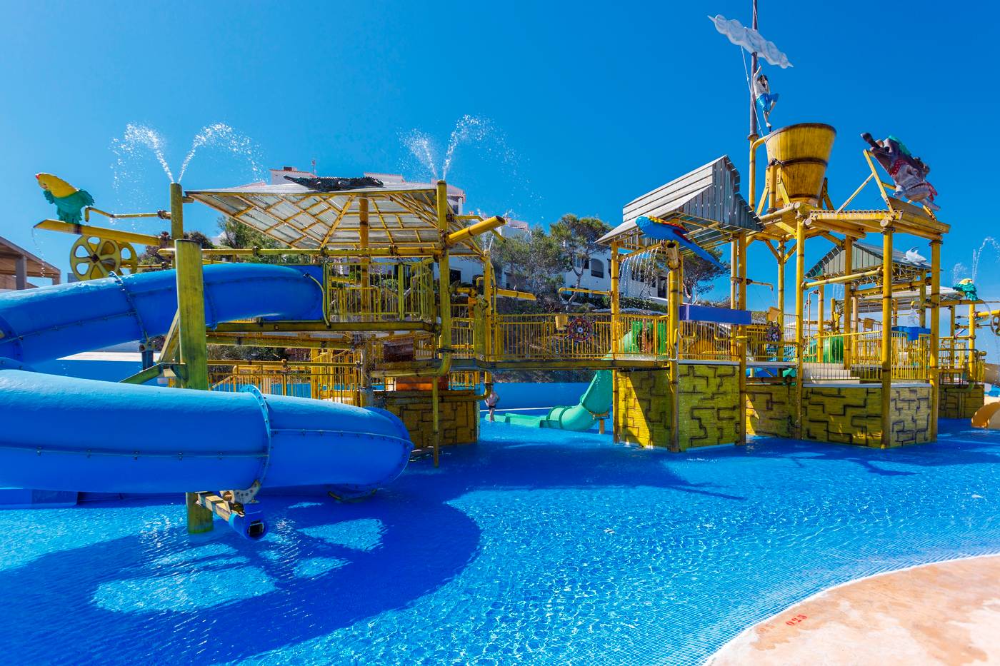 Carema Club Resort