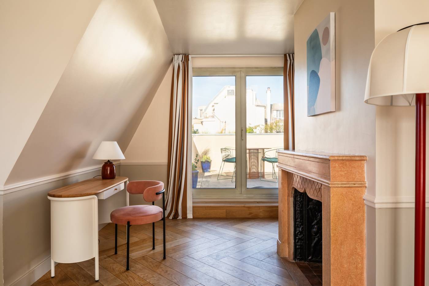 Royal-Garden-Champs-Elysees-Room-34