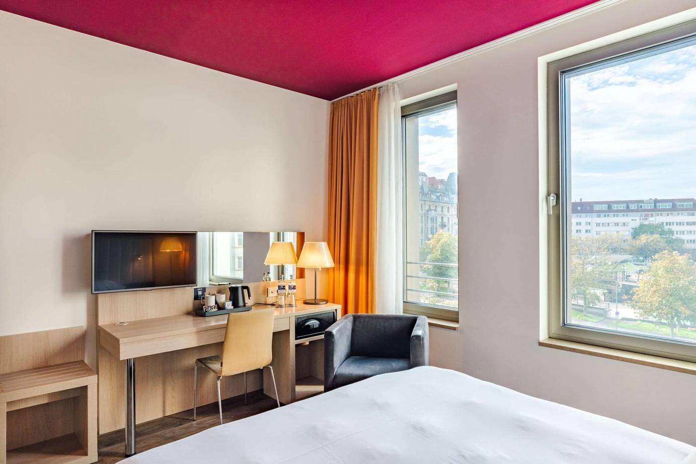 Park Inn by Radisson Stuttgart-Germany-STUTTGART-General view-1