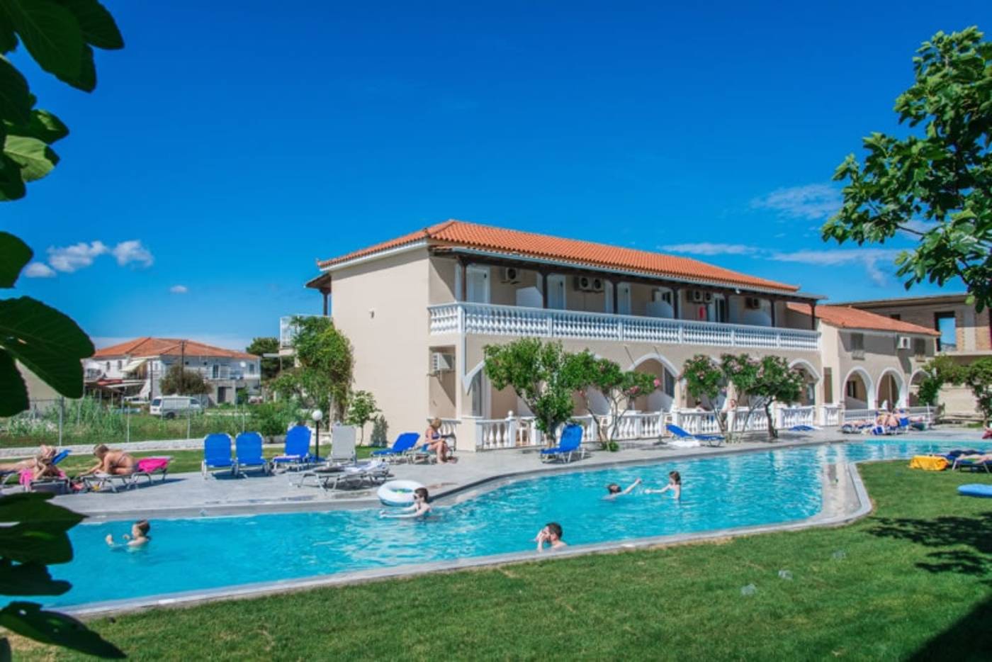 Zante-Plaza-Hotel---Apartments-Pool-3