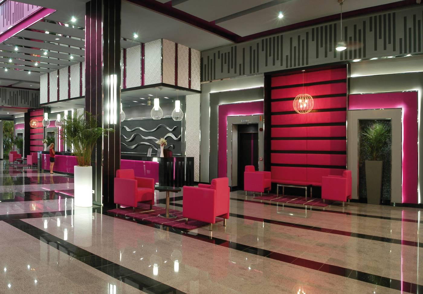Riu-Yucatan-All-Inclusive-Lobby-40
