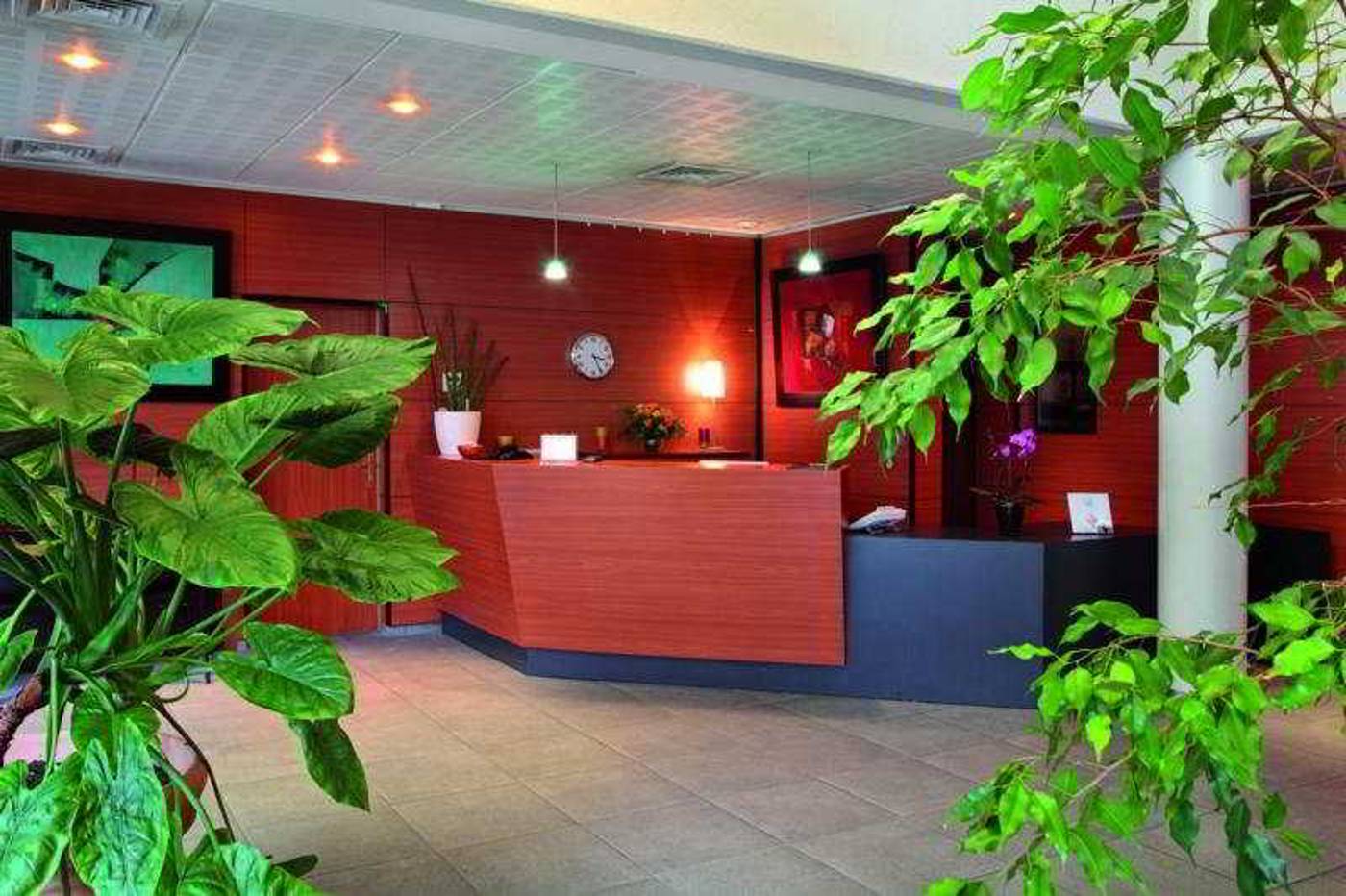 Park & Suites Elegance Grenoble-France-GRENOBLE-Lobby-3