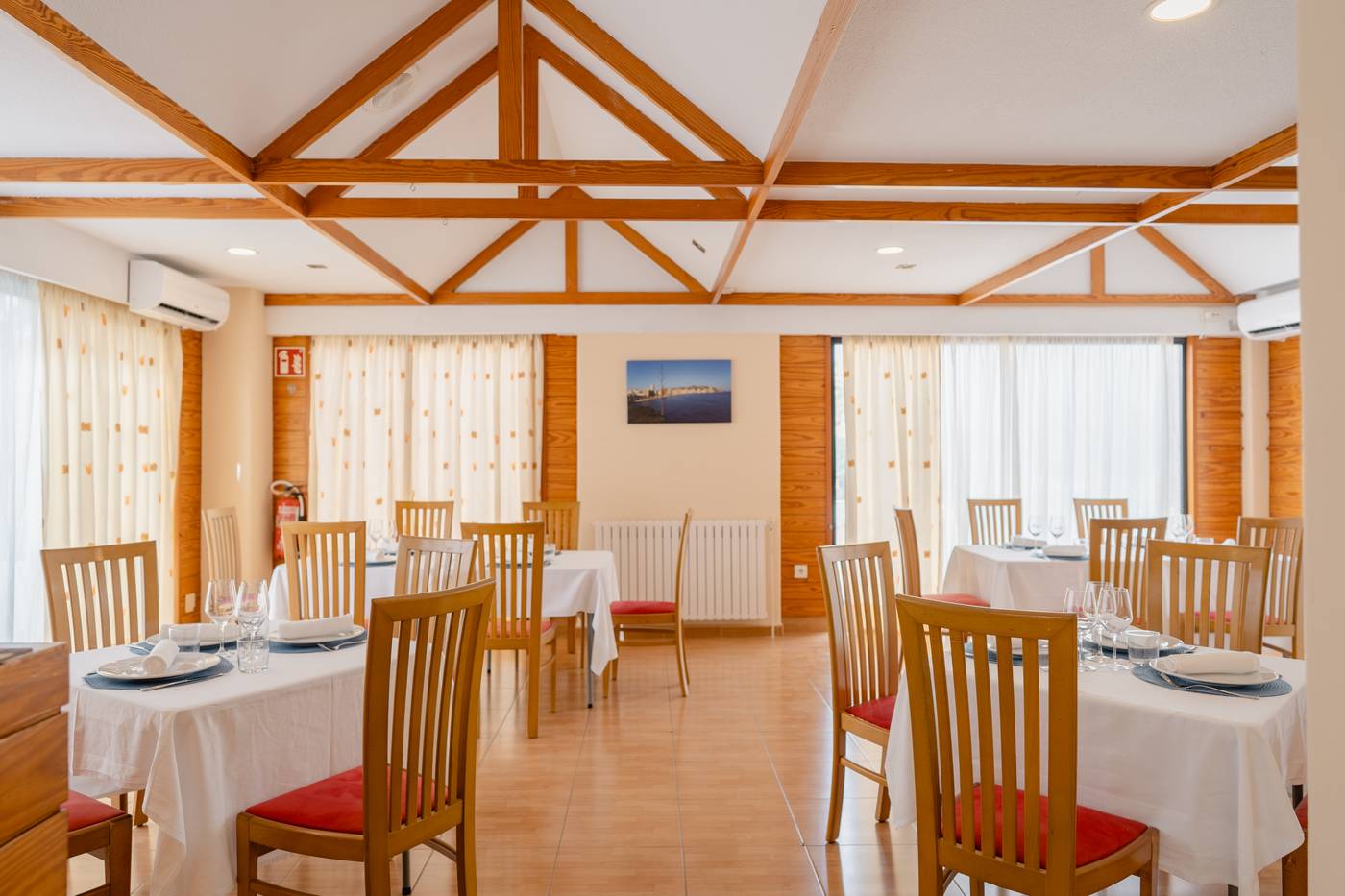 Luxmar-Apartments-Restaurant-33