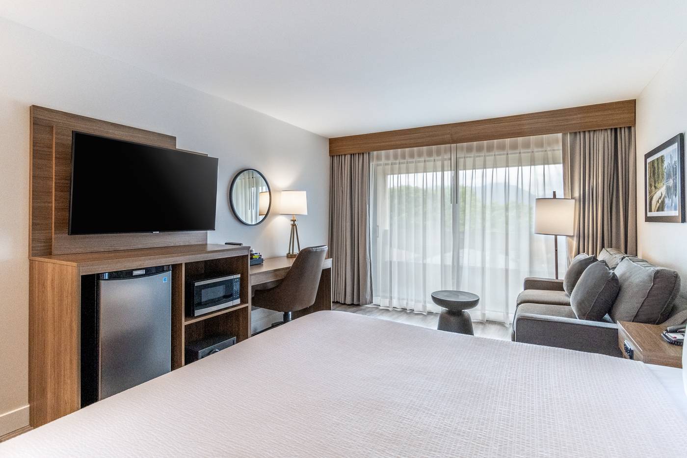 Atrium-Hotel-Vancouver-Room-34