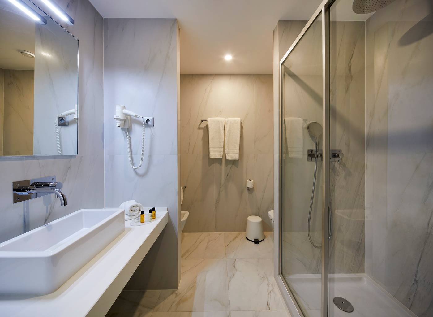 Alcazar-Hotel-Room-28