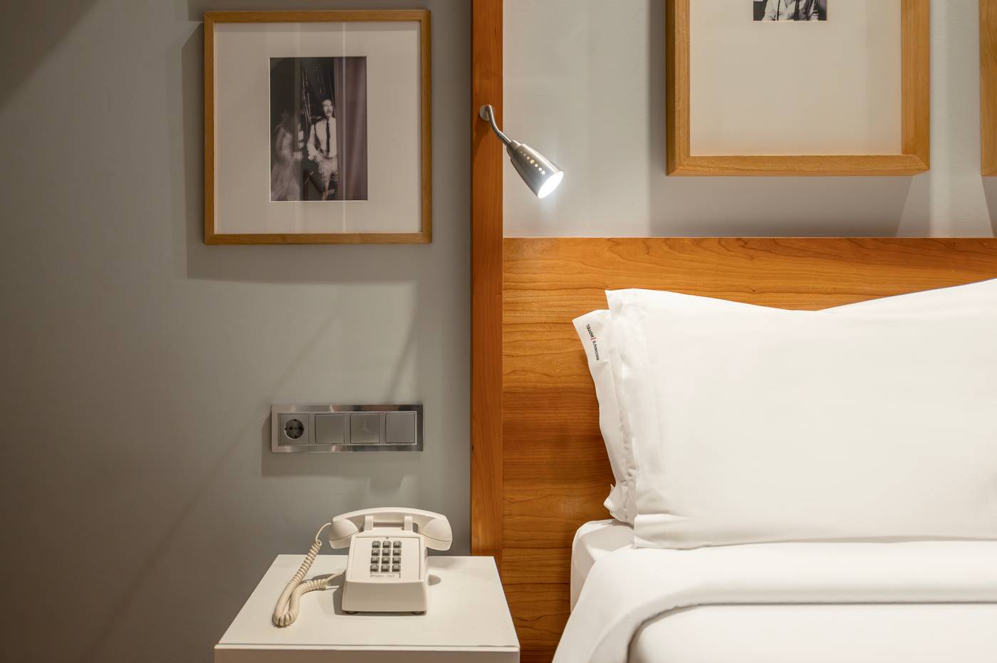 Browns-Downtown-Hotel-Room-45