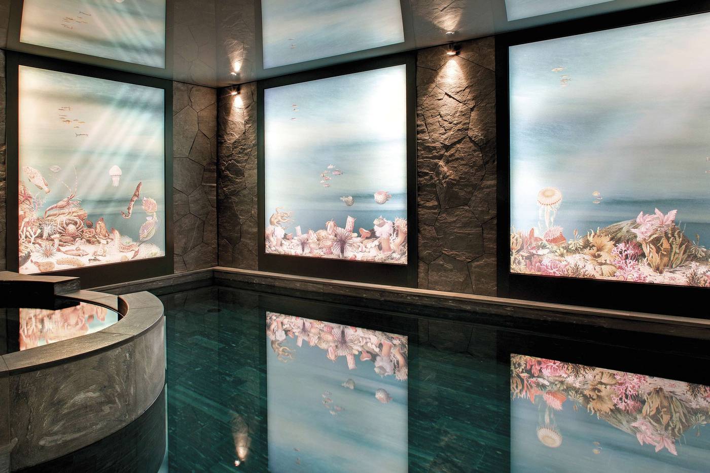 La-Demeure-Montaigne-Pool-88