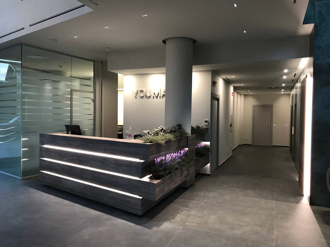 Youmami--Lifestyle-Suite-Hotel-Lobby-4