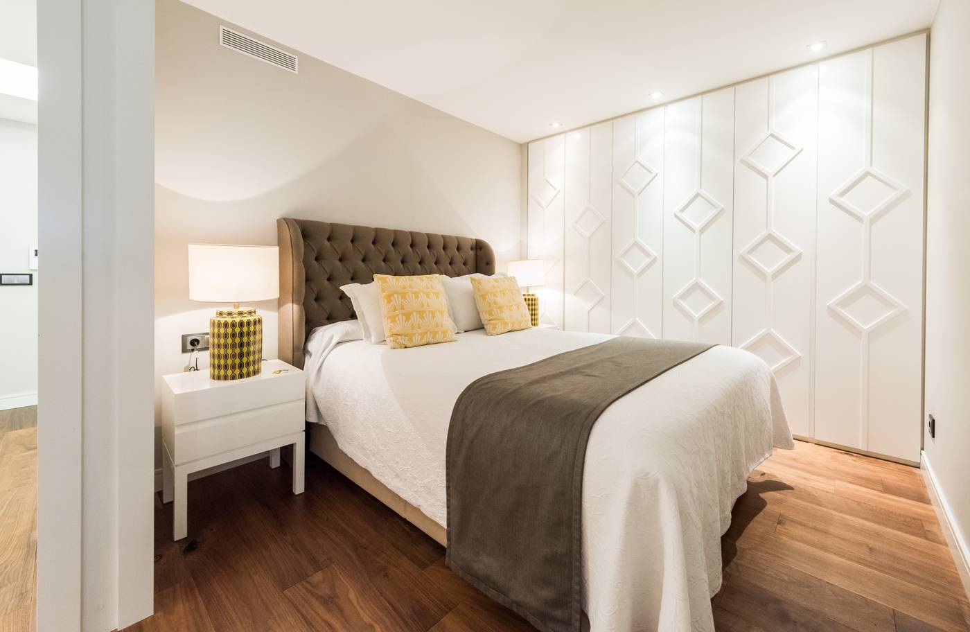 Gran-Via-Centric-II-Room-18