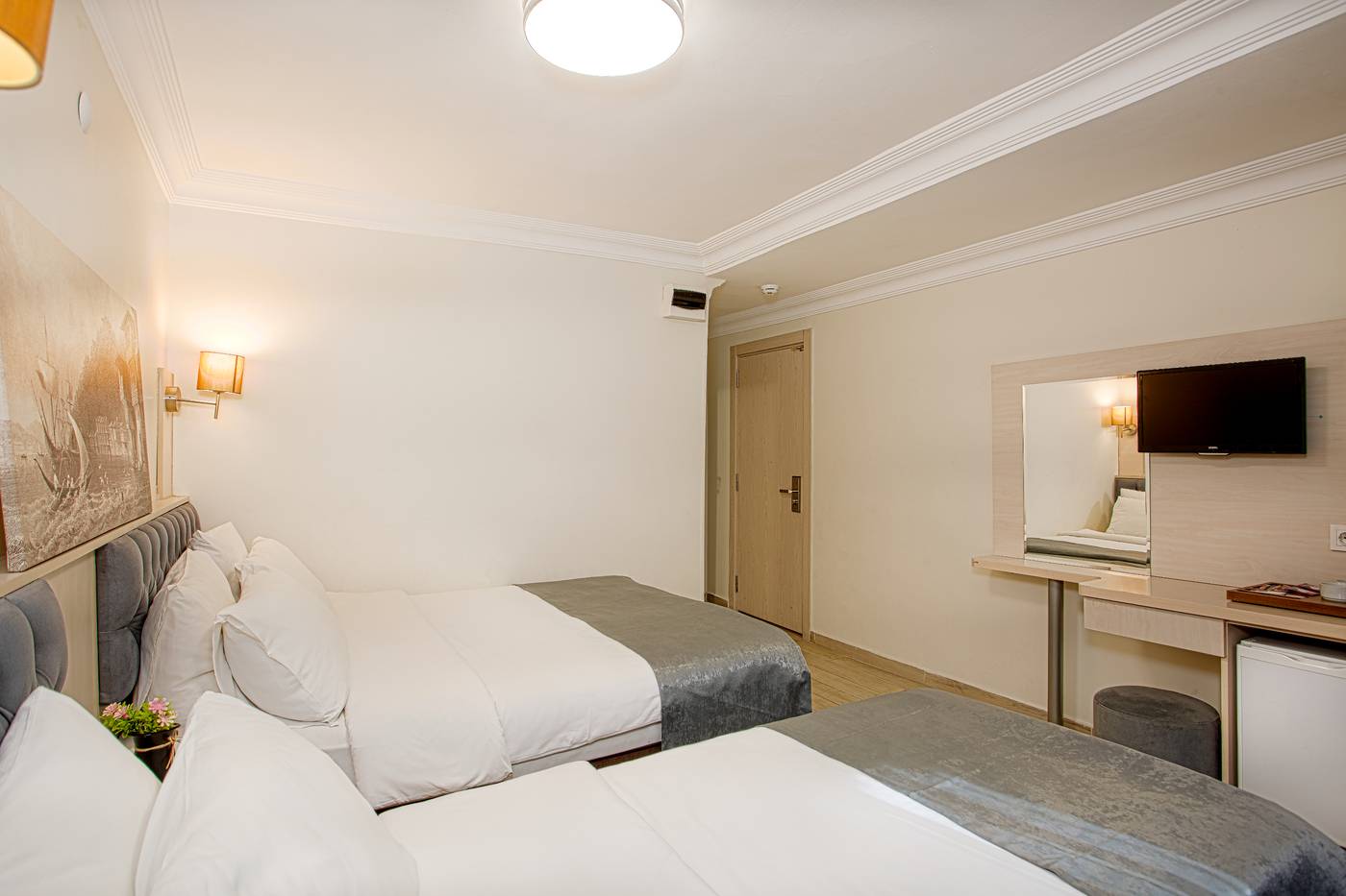 Sim-Hotel-Istanbul-Room-21