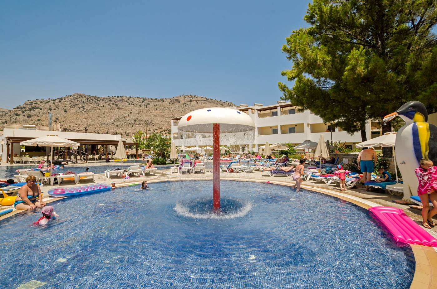 Matina-Pefkos-Aparthotel-Pool-1