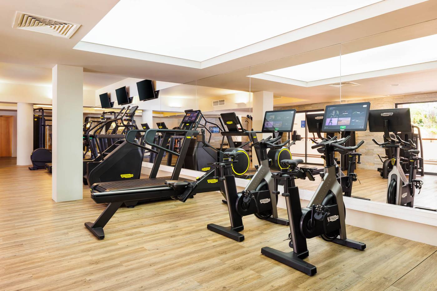 Hilton-Vilamoura-As-Cascatas-Golf-Resort---Spa-Sports-and-Entertainment-83
