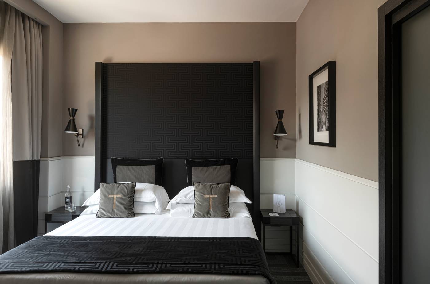 The-Tribune--Part-of-JDV-by-Hyatt-Room-29