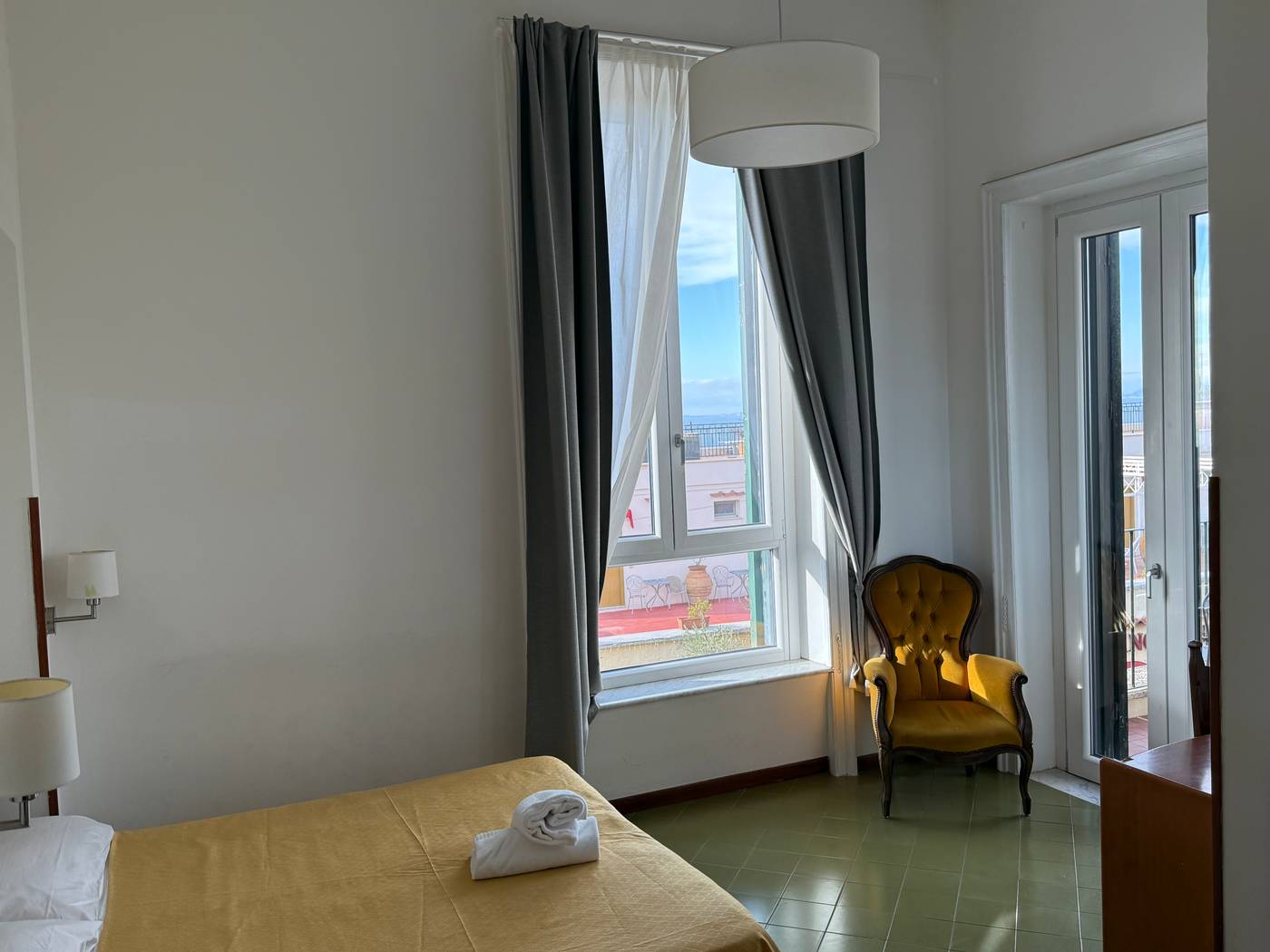 Villa-Pina-Antico-Francischiello-Room-10