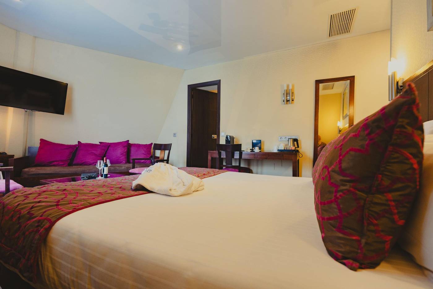 Grand-Hotel-Francais-Room-64