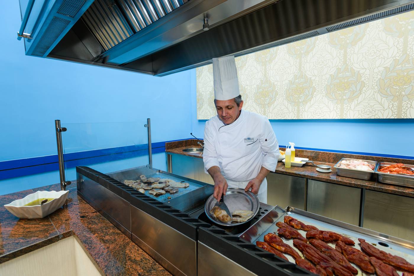 Monarque-Torreblanca-Restaurant-38