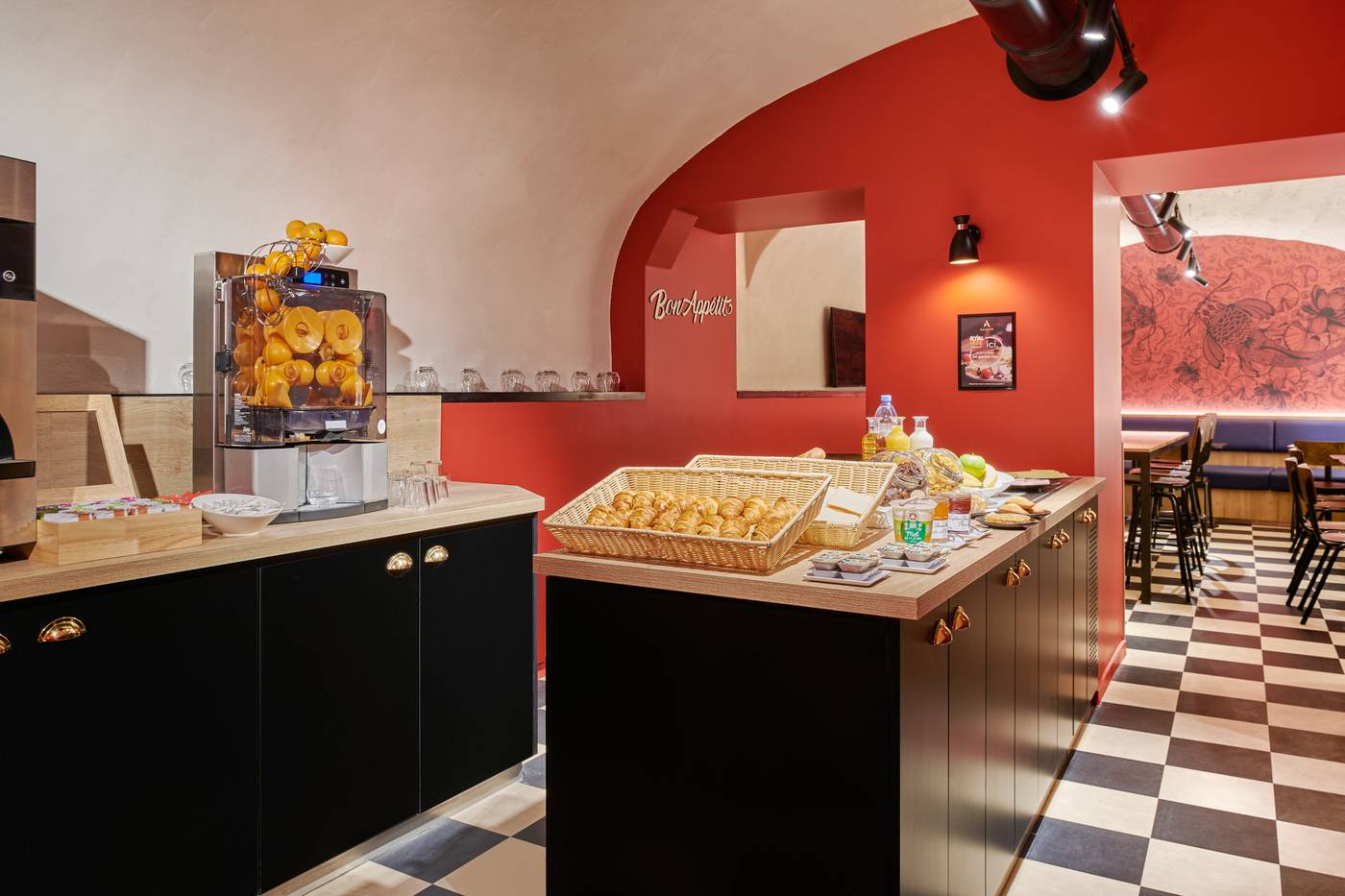 Ibis-Styles-Paris-Gare-de-lEst-Magenta-Restaurant-21