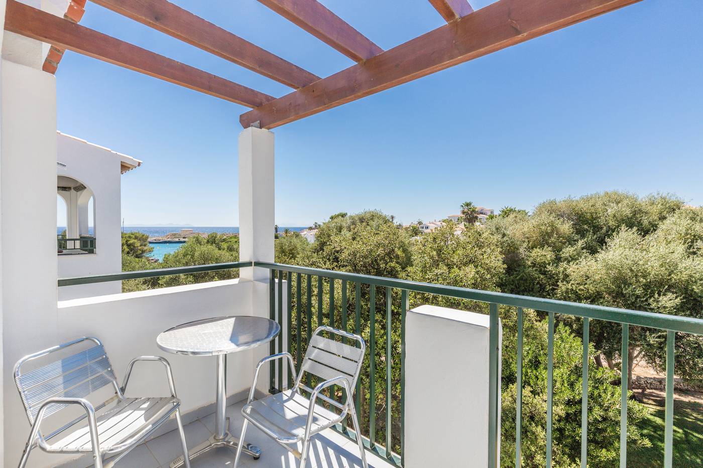 Vacances-Menorca-Resort-Room-79