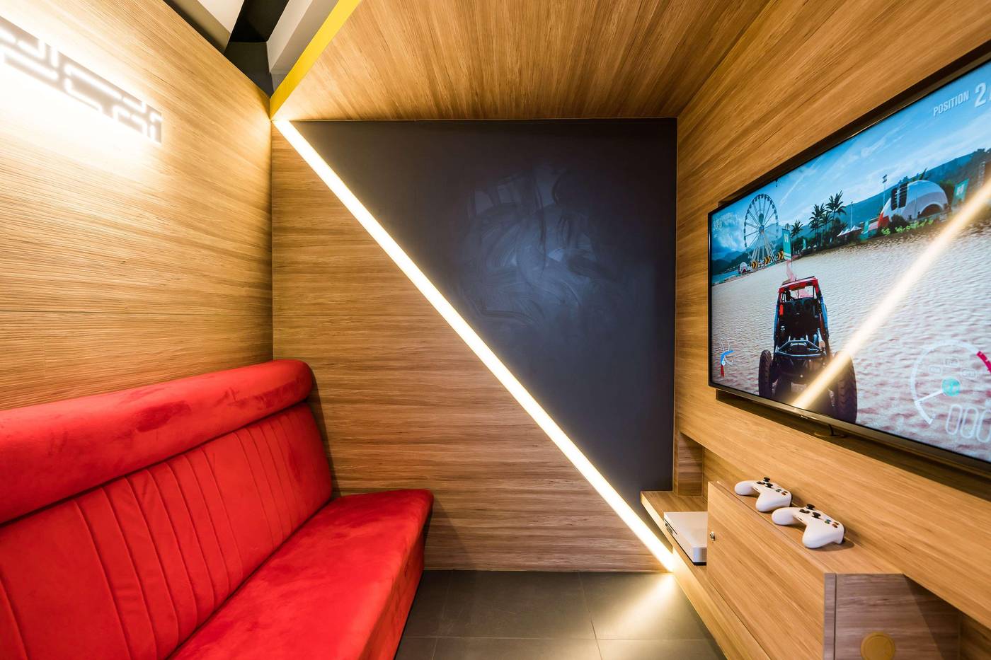 Vib-Best-Western-Sanam-Pao-Lobby-39