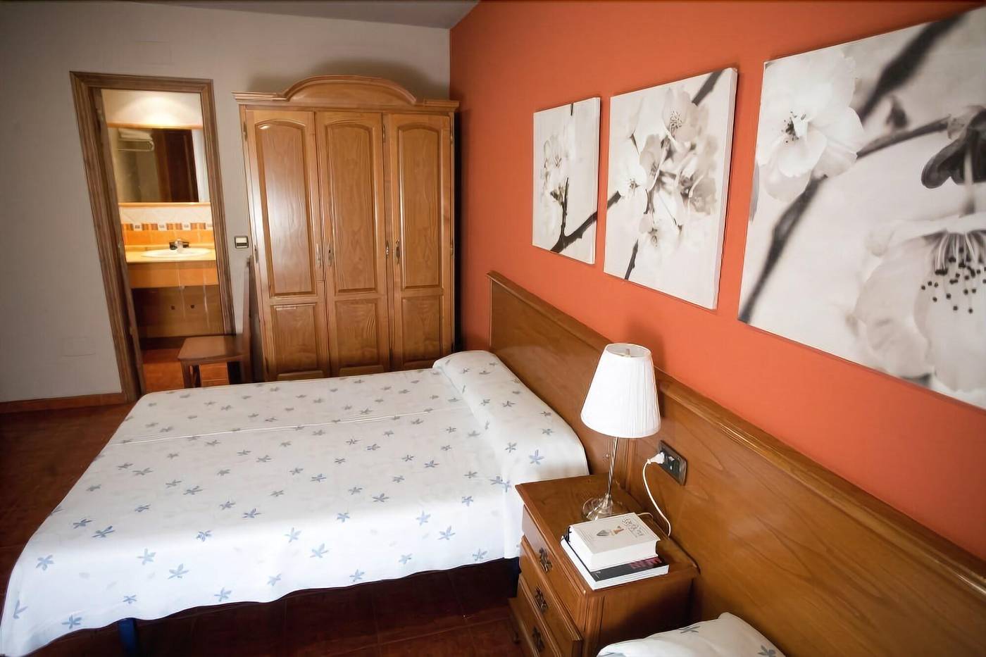 Hotel El Balcón-Spain-AVILES-Room-3