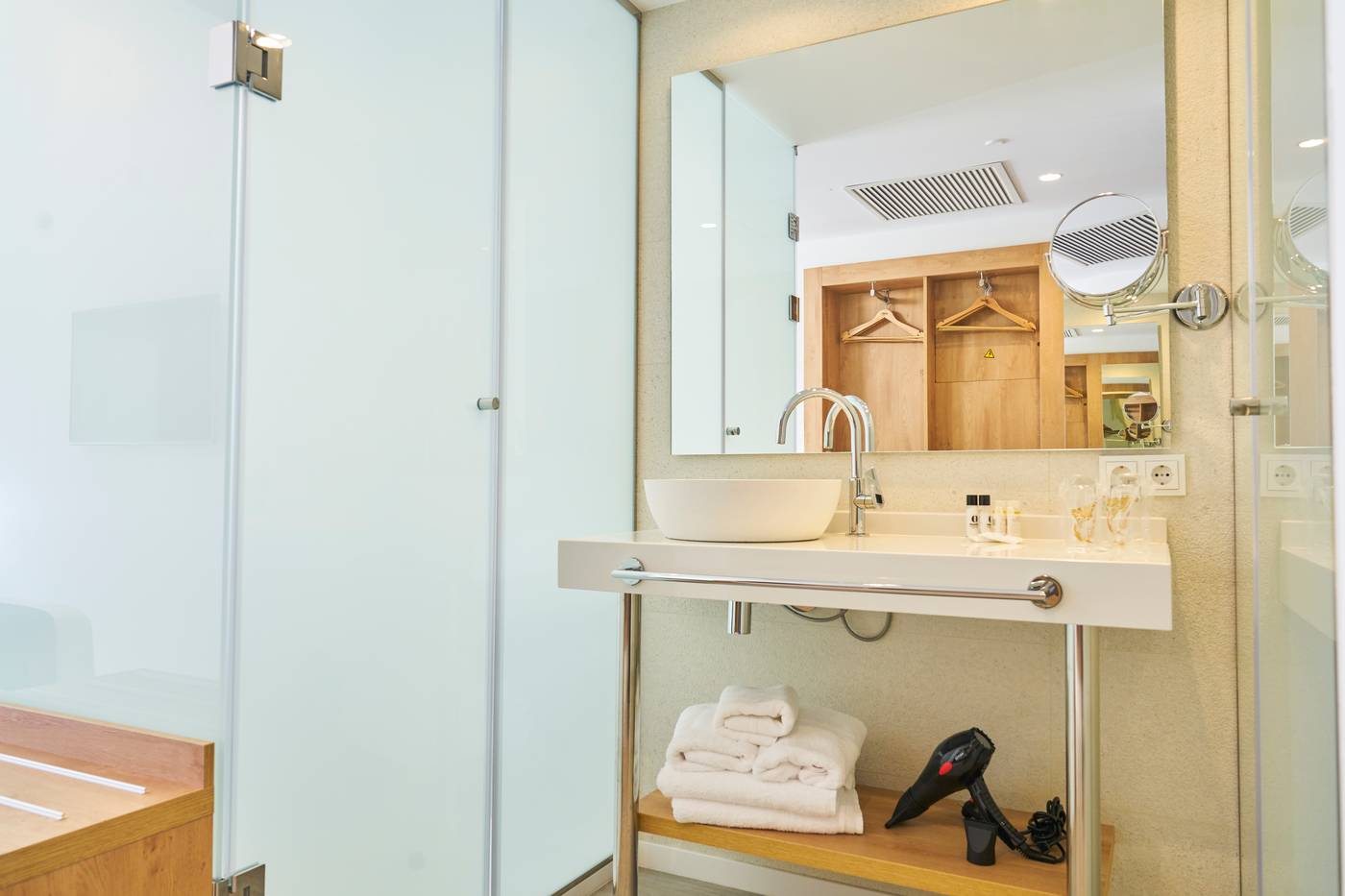 El-Puerto-Ibiza-Hotel---Spa-Room-75