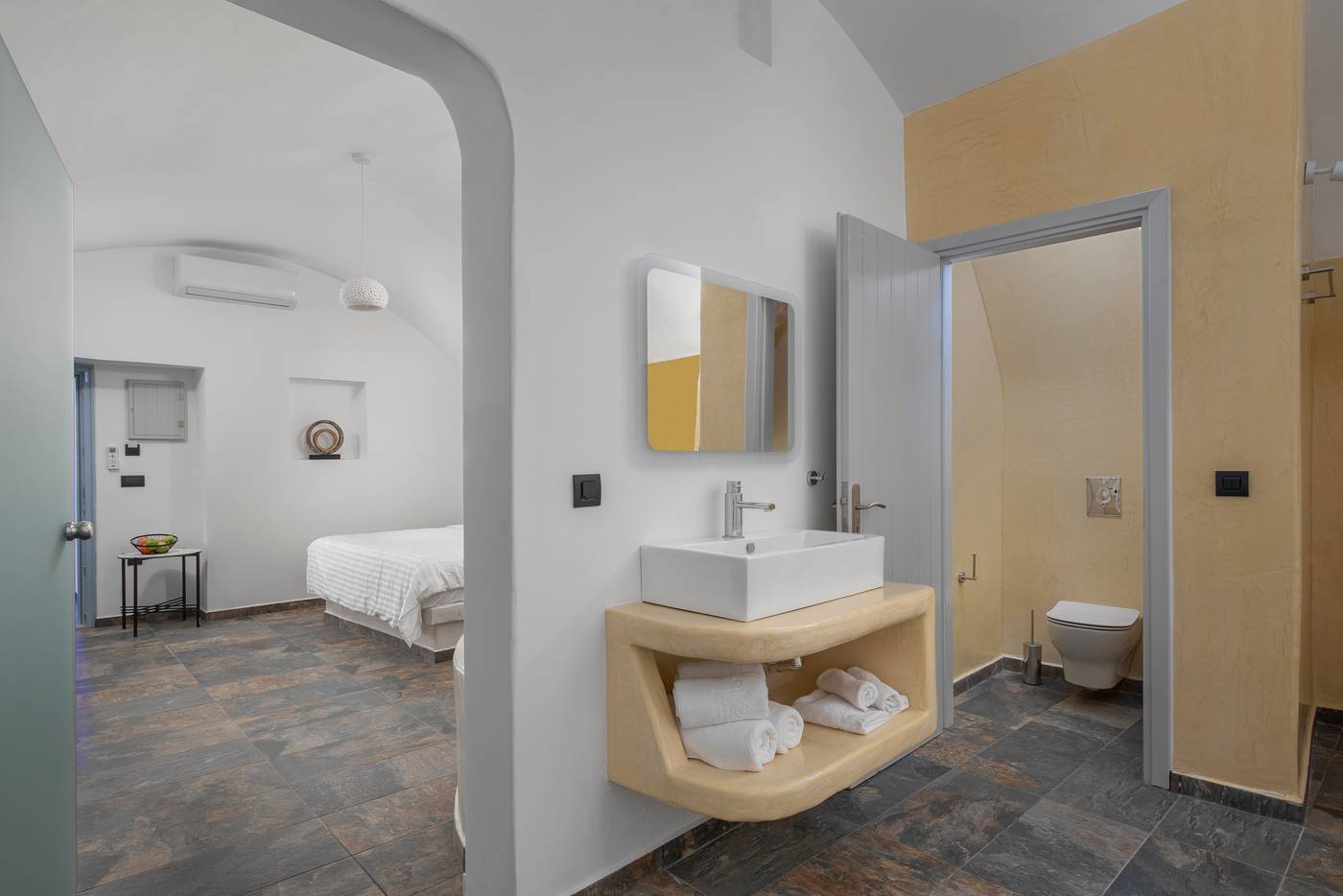 Sole-D-Oro-Luxury-Suites-Room-62