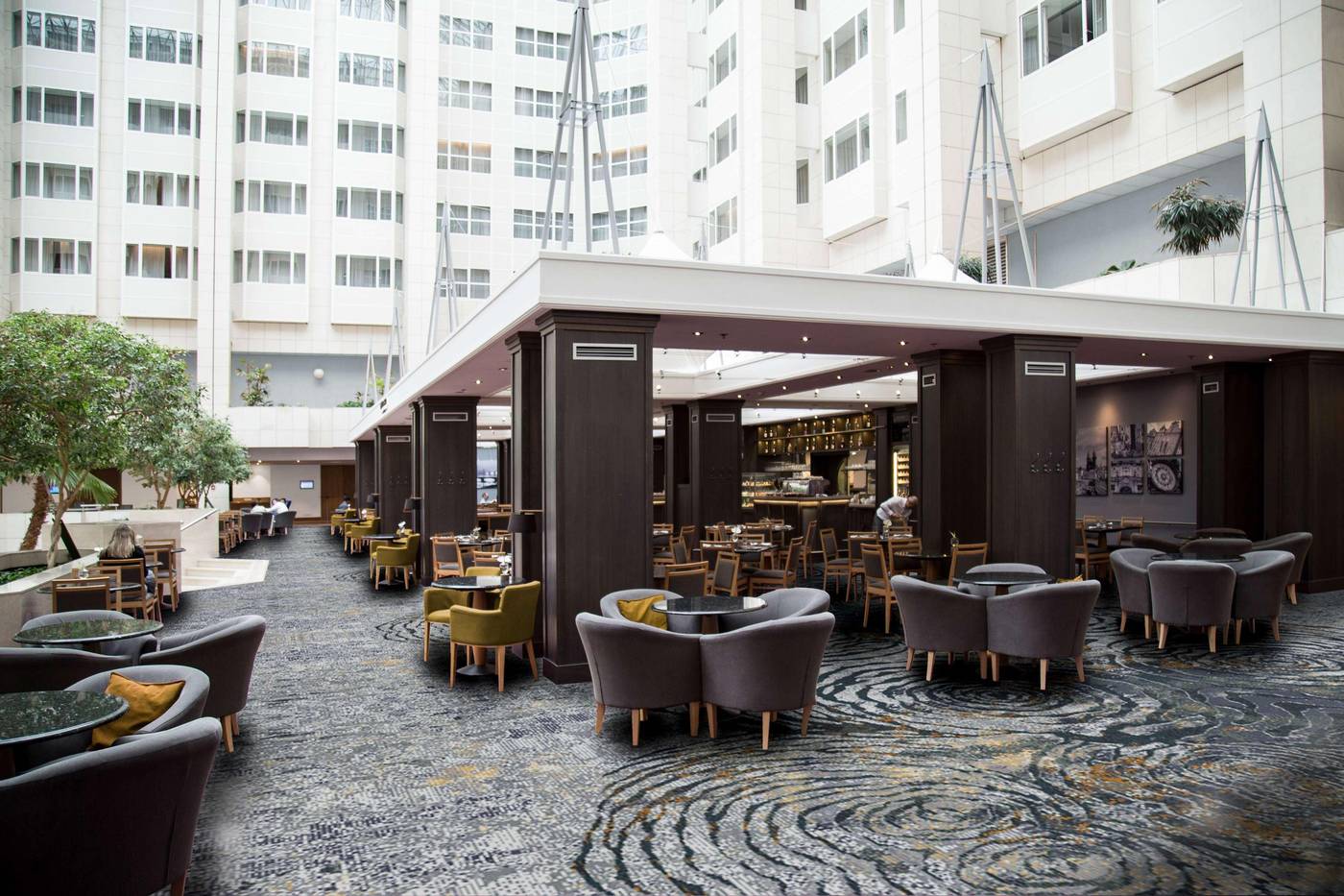 Hilton-Prague-Restaurant-13