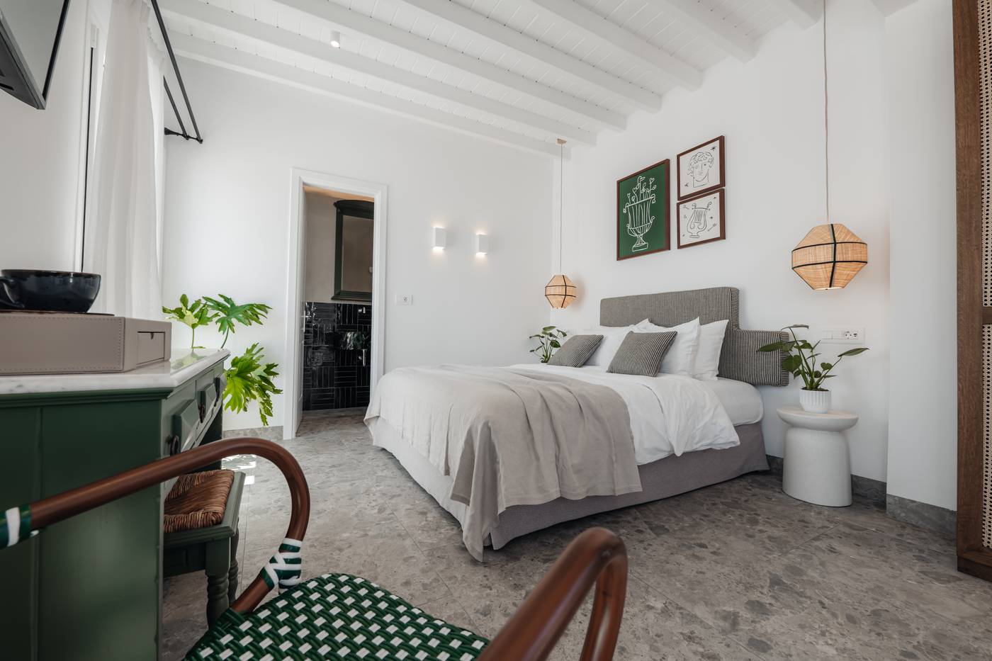 Pelican-Bay---Art-Hotel-Room-21