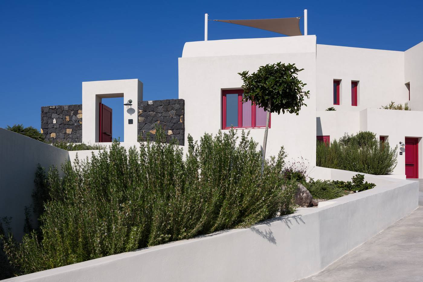 Potnia-Theron-Suites-Room-2