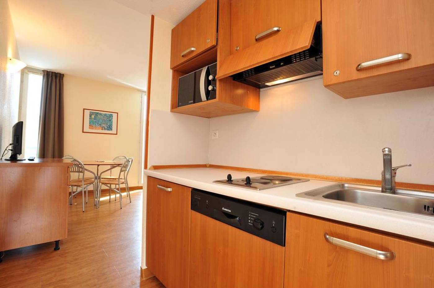 Inter-Hotel-Sea-Side-Park-Room-12