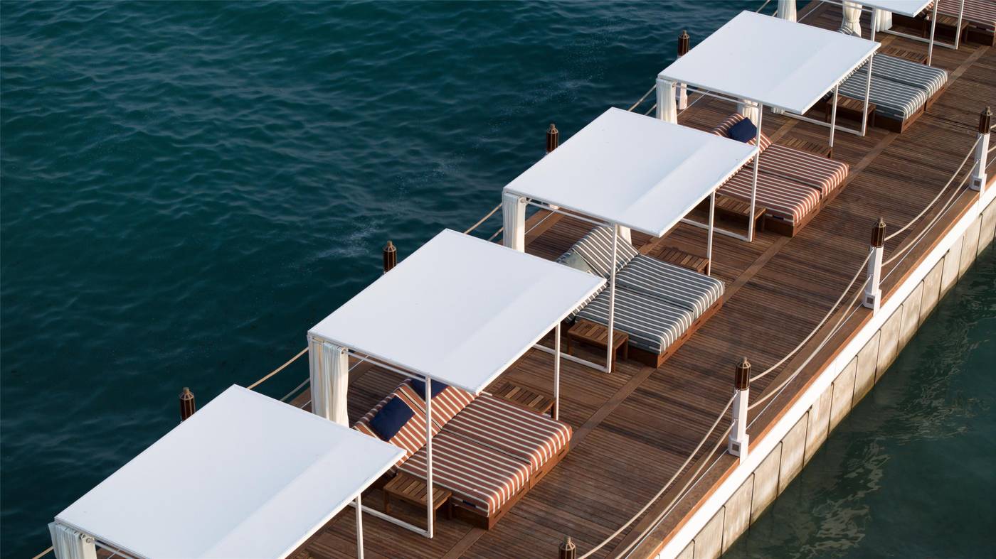 Hotel-Martinez-Cannes-Beach-11