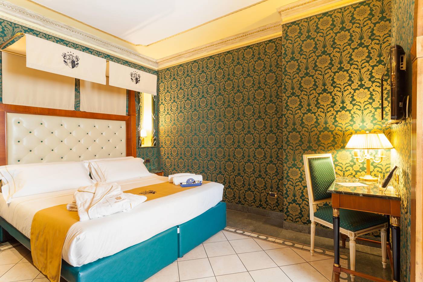 Hotel-Manfredi-Suite-In-Rome-Room-28