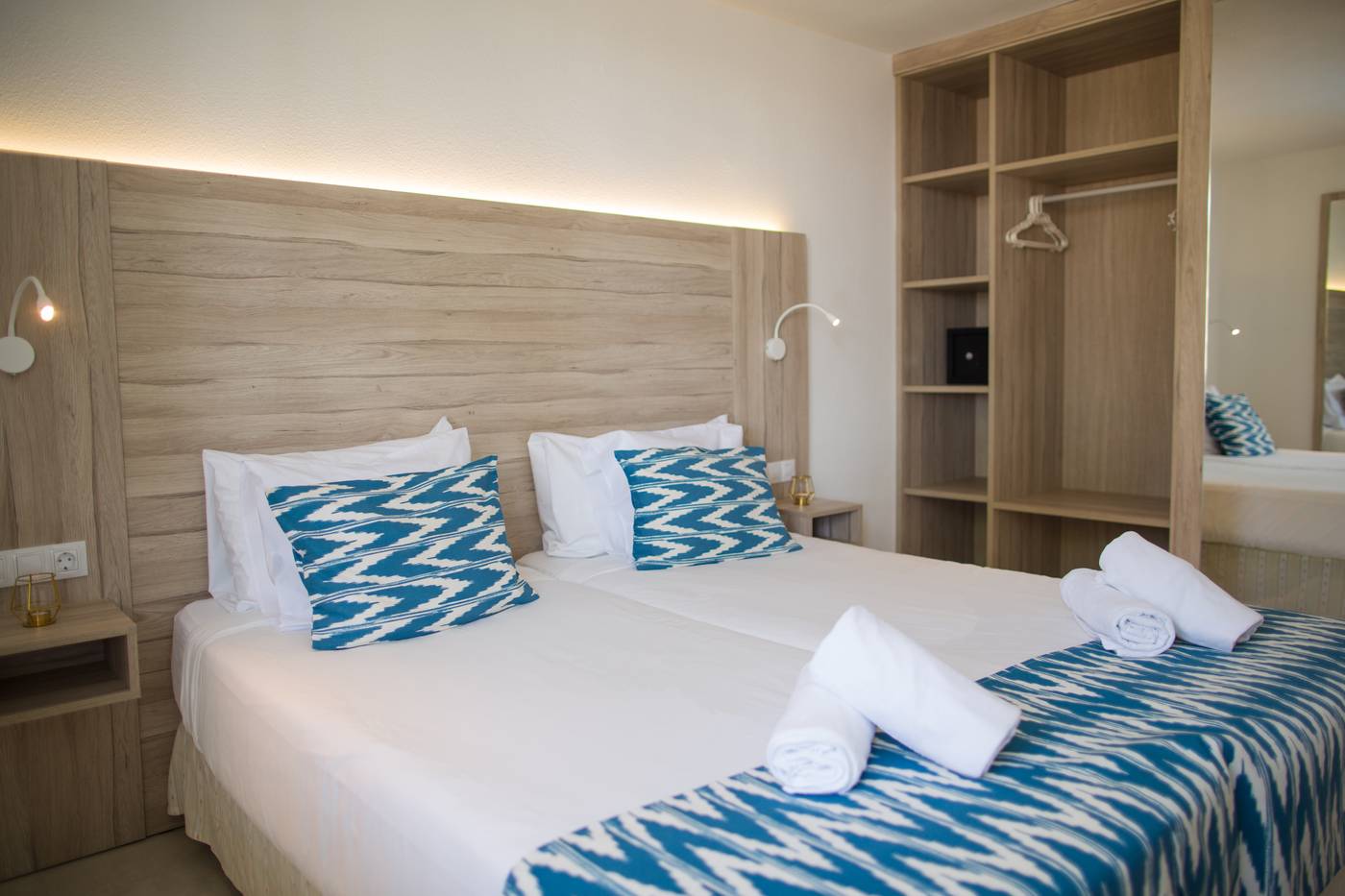 Playa-del-Sol-Apartments---Adults-Only-Room-27