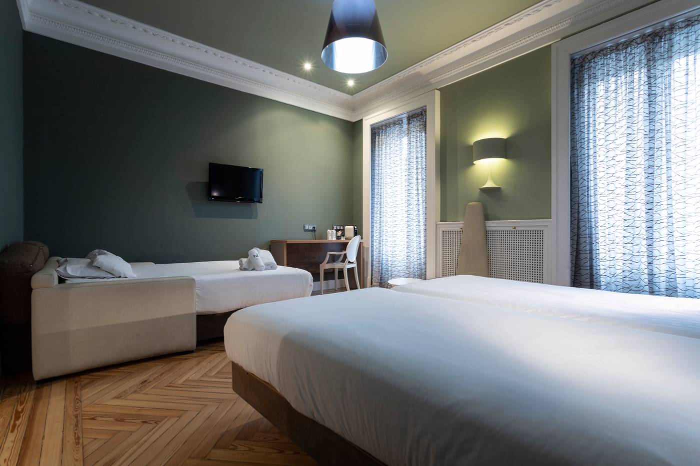 Petit-Palace-Lealtad-Plaza-Room-19