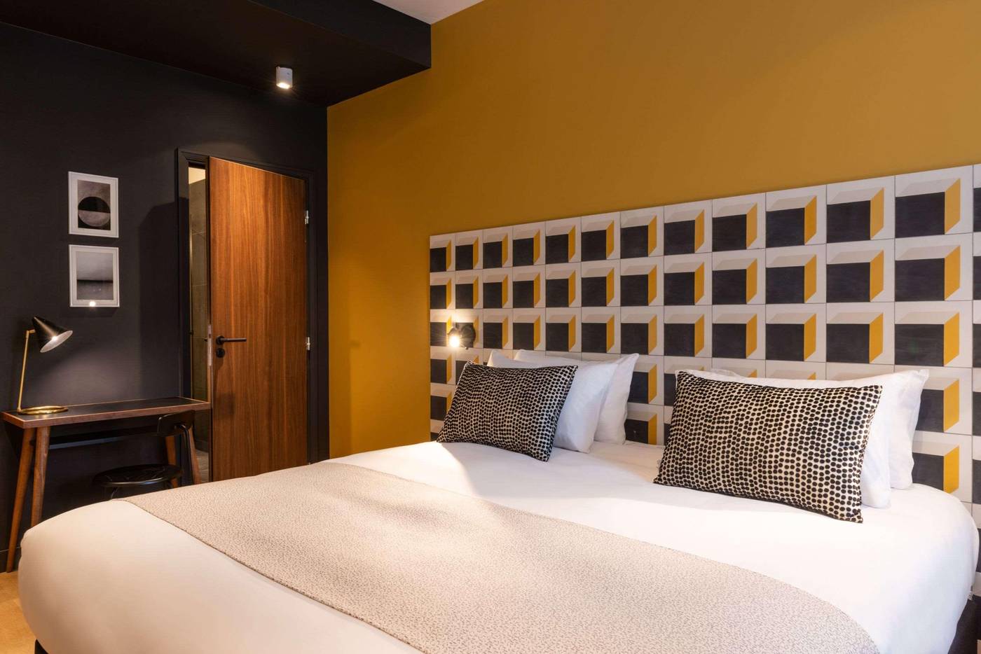 Paris-Art-Hotel-Quartier-Latin-By-Malone-Room-19