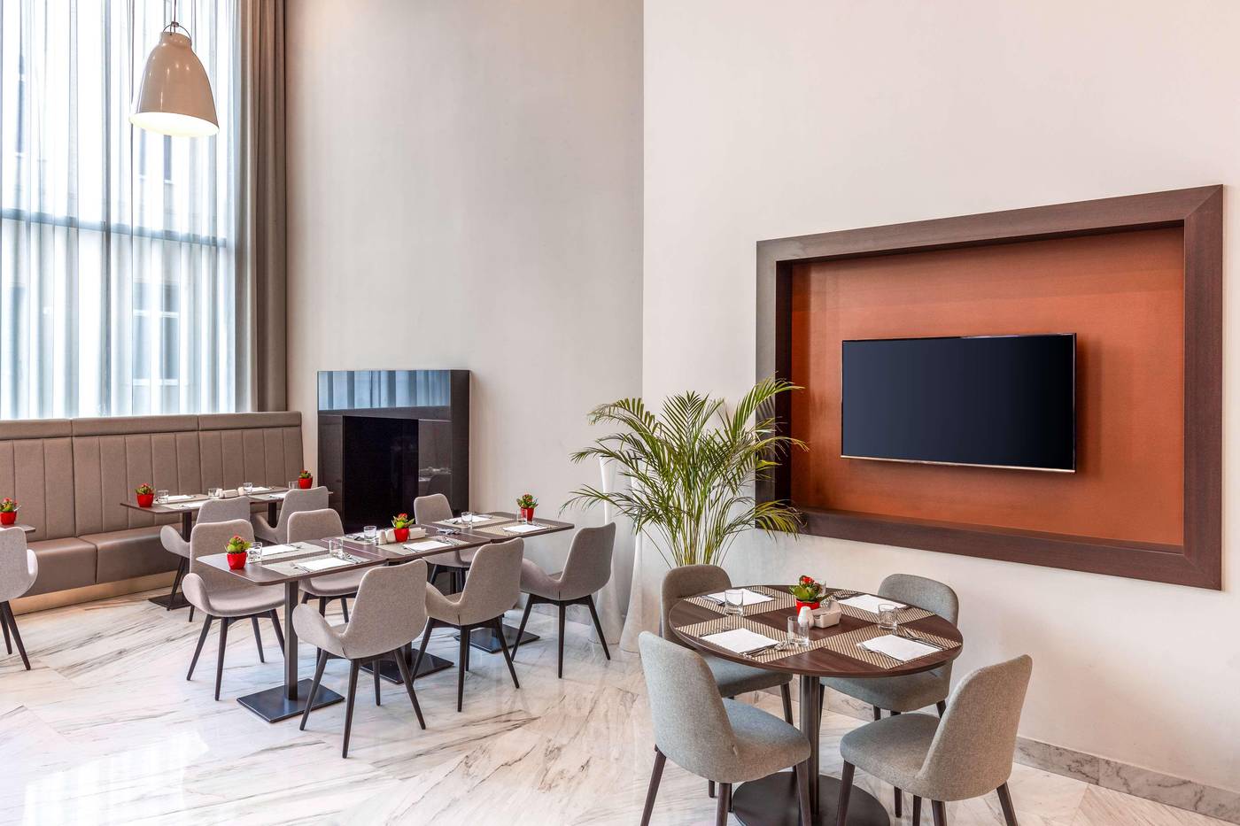 NH-Collection-Budapest-City-Center-Restaurant-74