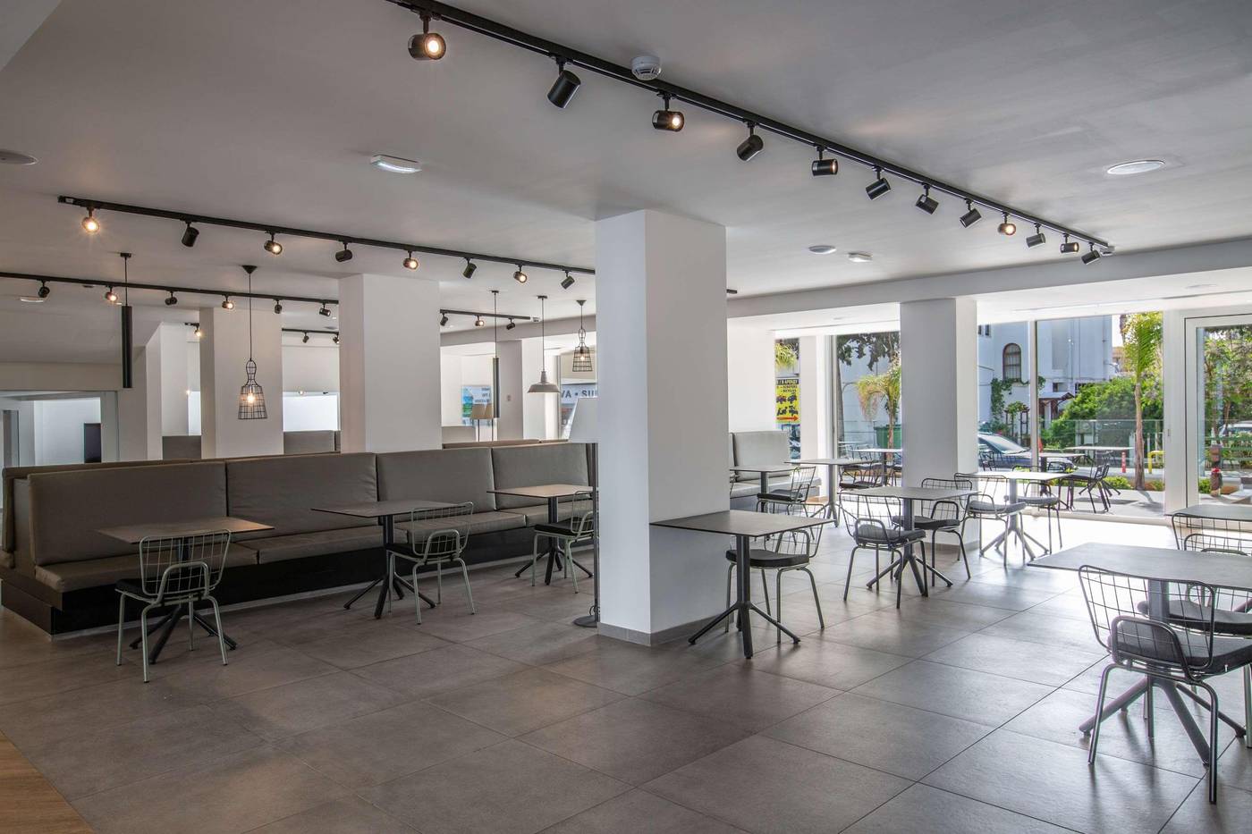 Anthea-Apartments-Cyprus-Restaurant-57