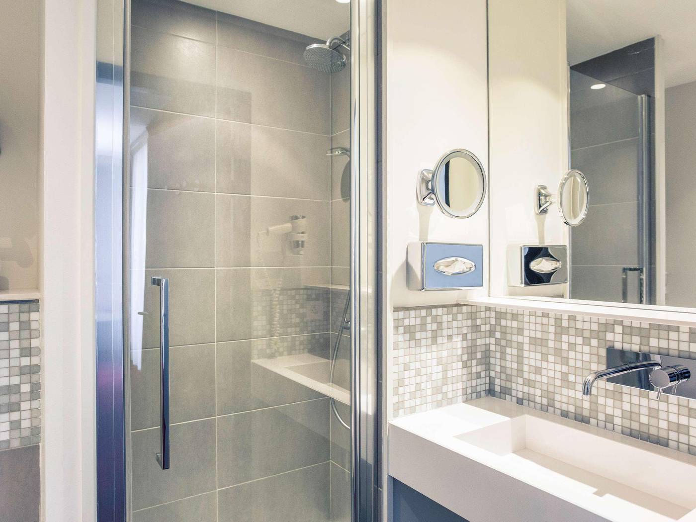 Mercure Bayonne Centre - Le Grand Hôtel-France-BAYONNE-Room-10