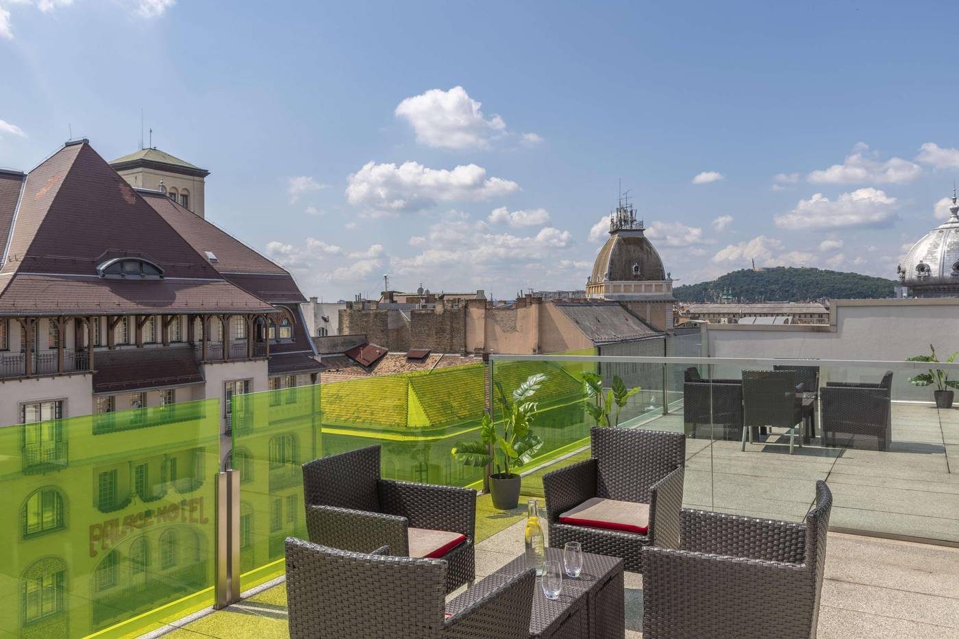 NH-Collection-Budapest-City-Center-Sports-and-Entertainment-81